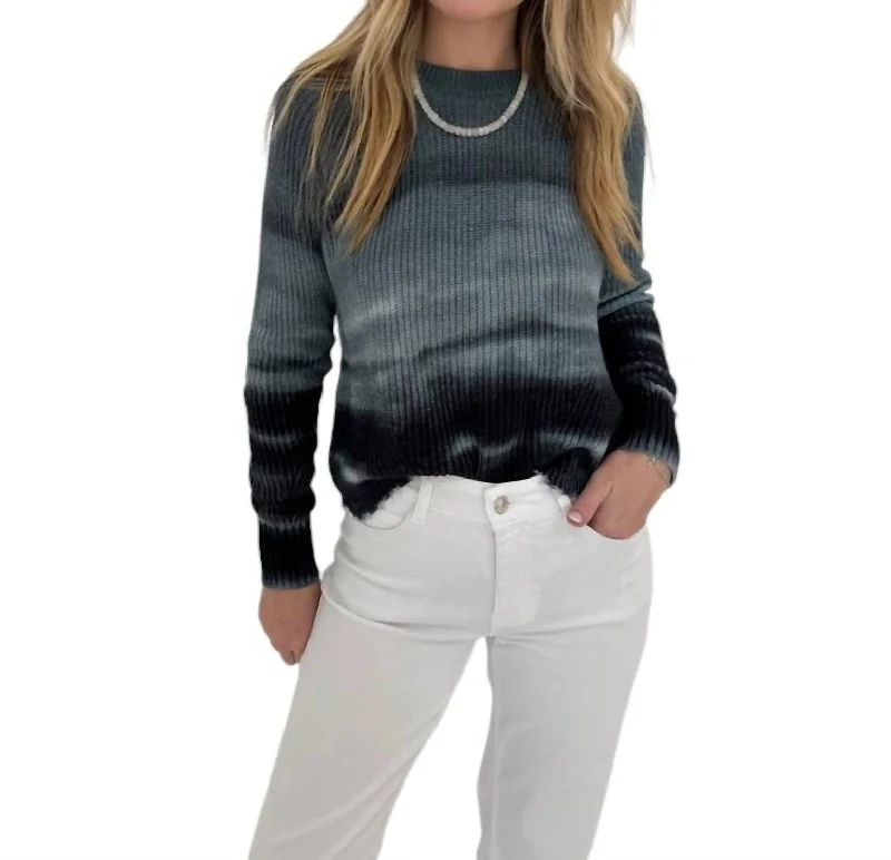 Ombre Scallop Shaker Sweater In Black Combo